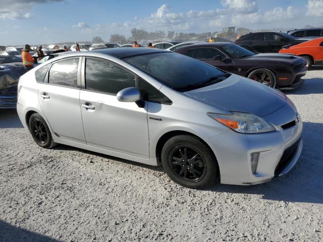 VIN JTDKN3DU7E1832218 2014 Toyota Prius no.4