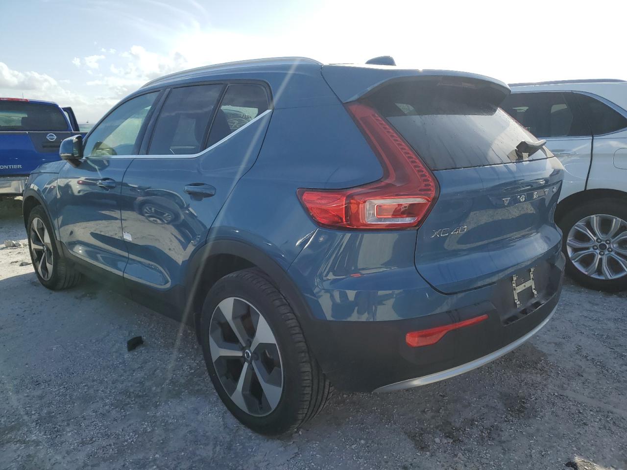 Lot #2979336845 2024 VOLVO XC40 PLUS