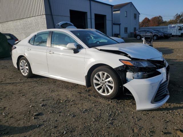 VIN 4T1R11AKXNU703207 2022 TOYOTA CAMRY no.4