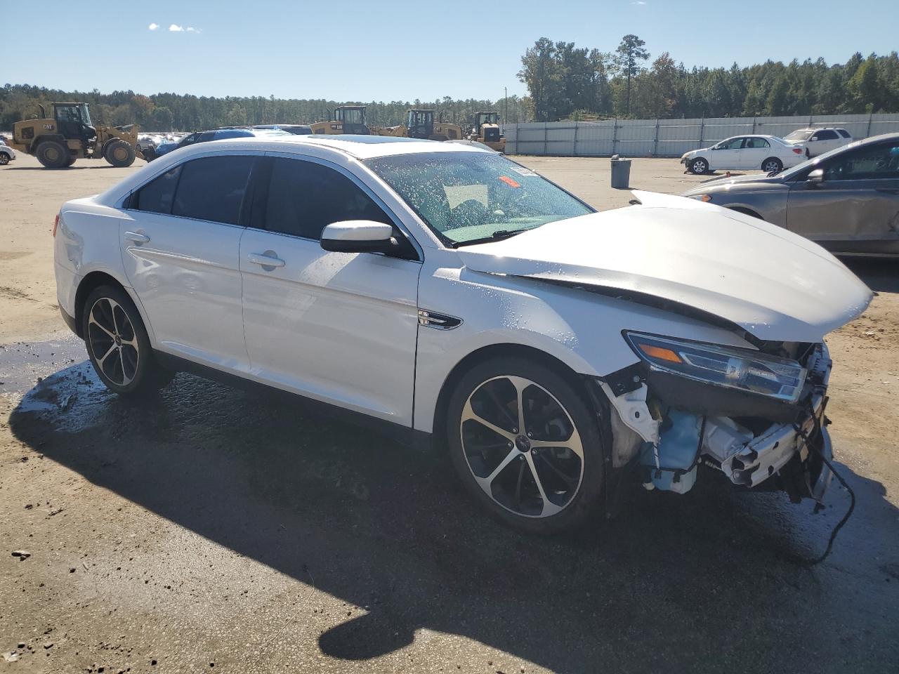 Lot #2972236183 2015 FORD TAURUS SEL