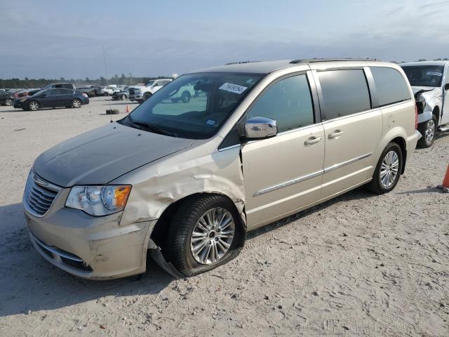 2013 CHRYSLER TOWN & COU #3024566583