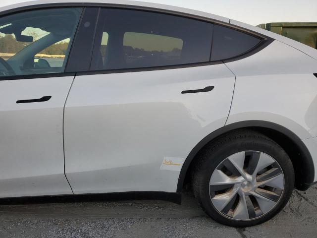 2024 TESLA MODEL Y - 7SAYGAEE7RF091388