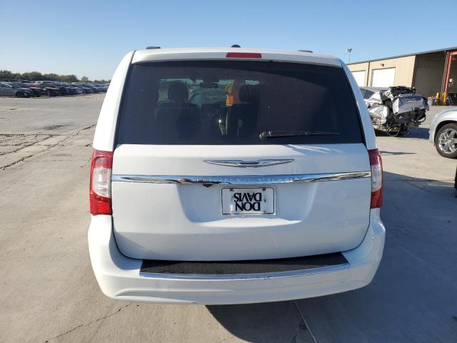 2016 CHRYSLER TOWN & COU - 2C4RC1BG4GR253420