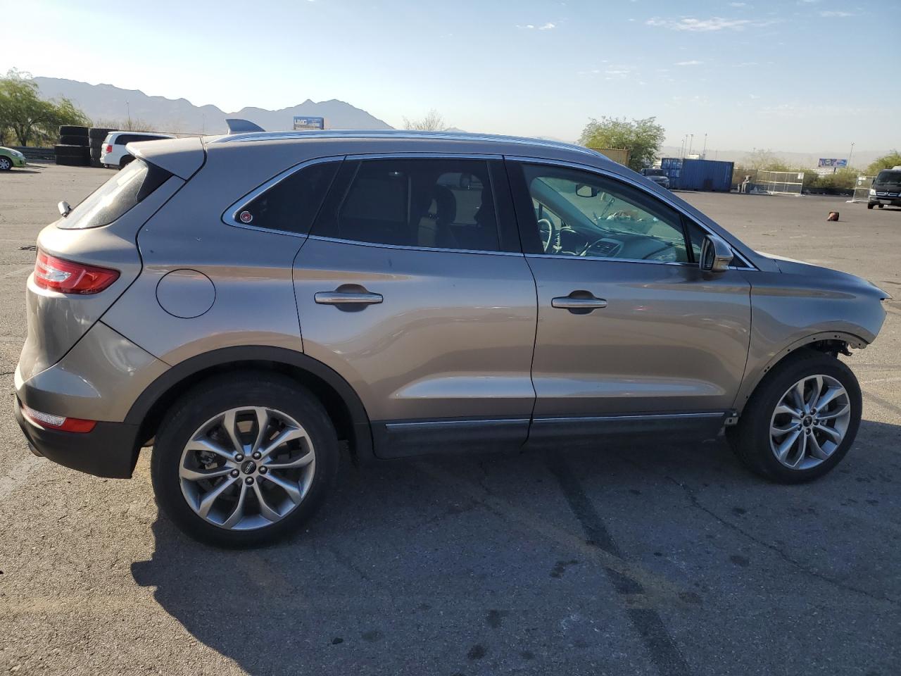 Lot #3028591912 2019 LINCOLN MKC SELECT