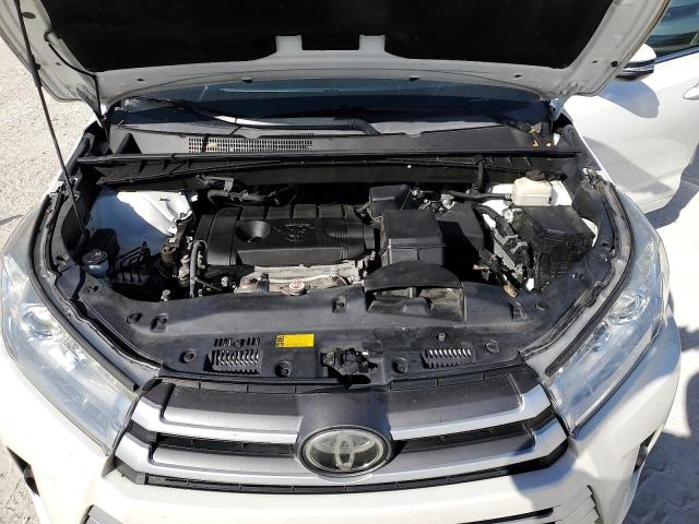 VIN 5TDZARFH6JS034898 2018 Toyota Highlander, LE no.12