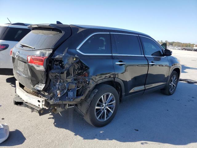 VIN 5TDJZRFH8KS924682 2019 Toyota Highlander, SE no.3