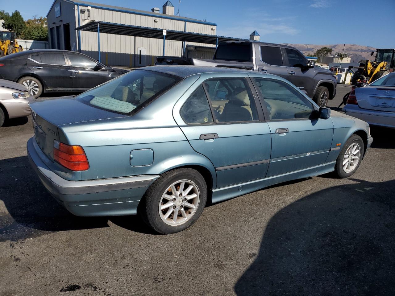 Lot #3037327740 1998 BMW 318 I