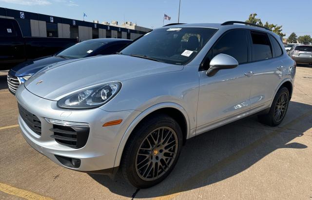 VIN WP1AA2A22HKA86696 2017 Porsche Cayenne no.2