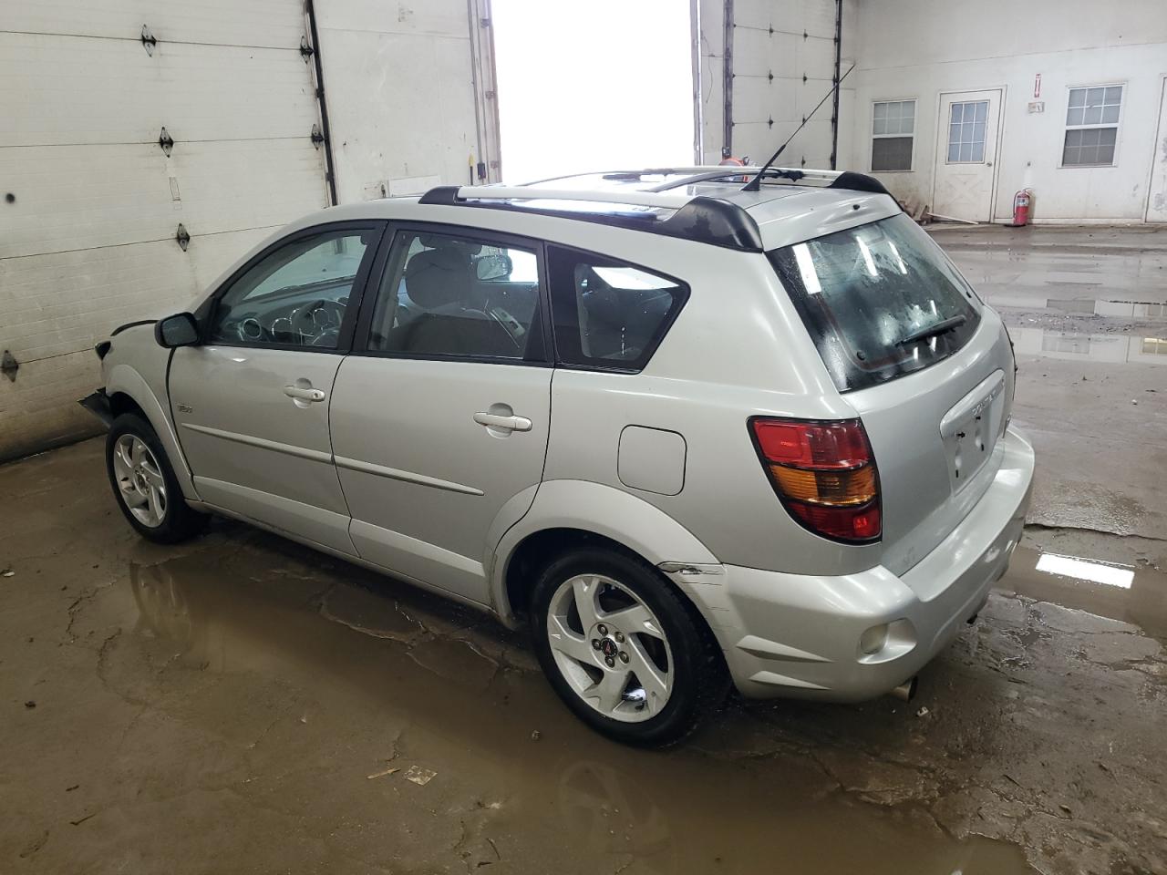 Lot #2945394499 2004 PONTIAC VIBE