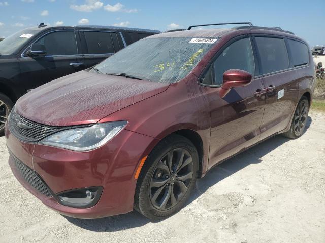 VIN 2C4RC1FG5JR333889 2018 Chrysler Pacifica, Touri... no.1