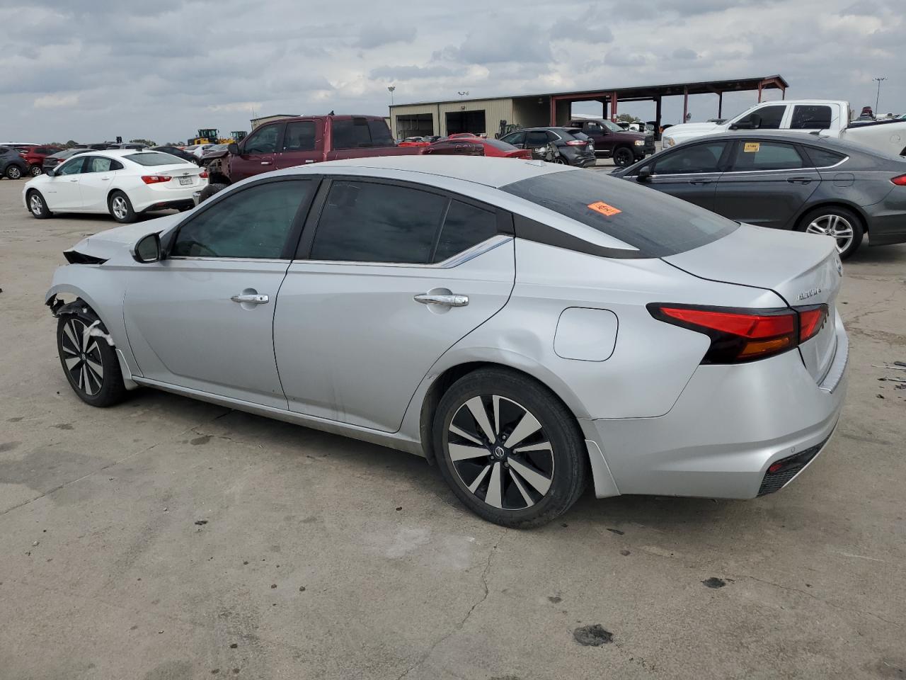 Lot #2977056792 2022 NISSAN ALTIMA SV