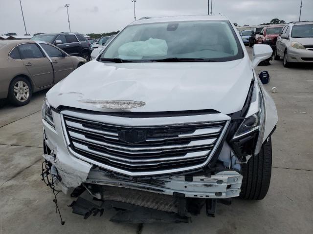 VIN 1GYKNBRS8HZ193915 2017 Cadillac XT5, Luxury no.5