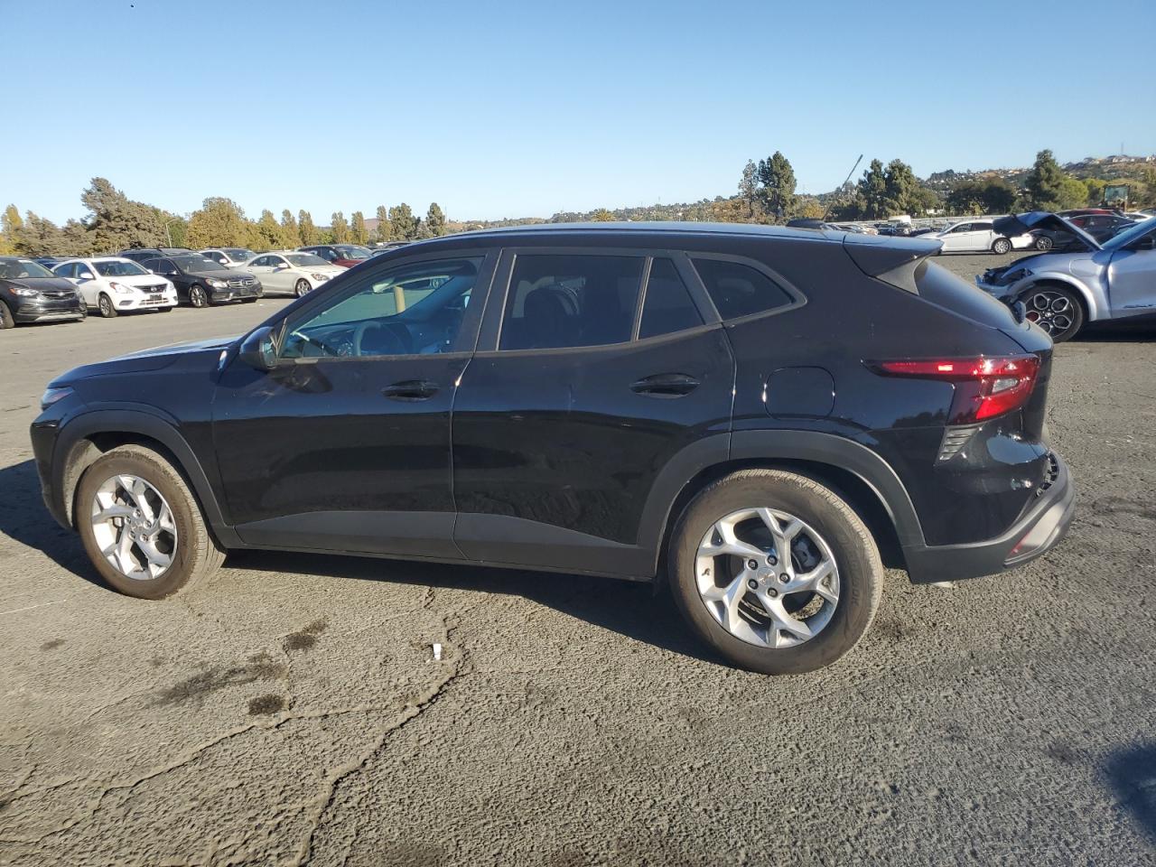 Lot #2974686028 2024 CHEVROLET TRAX LS