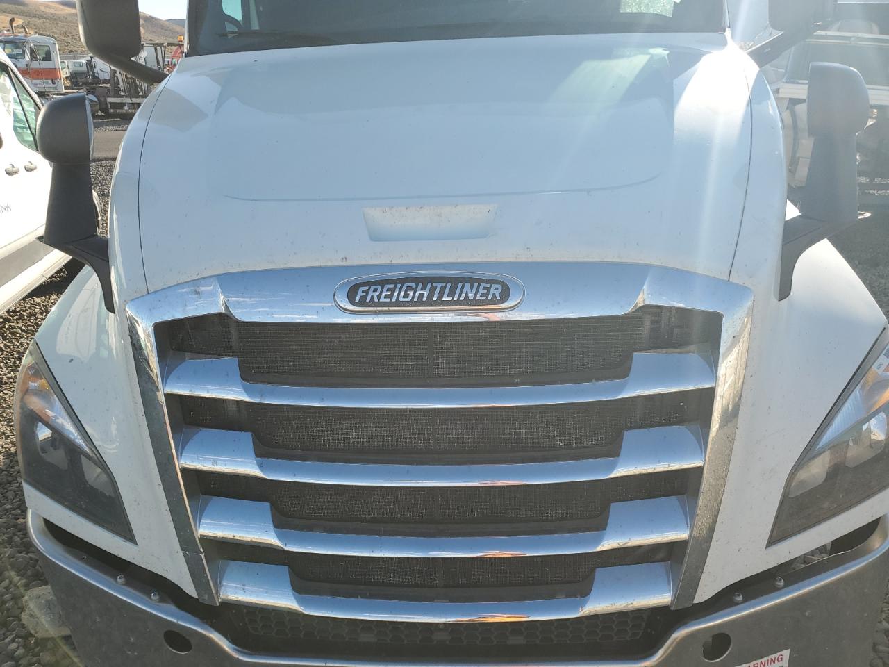 Lot #2961955211 2019 FREIGHTLINER CASCADIA 1