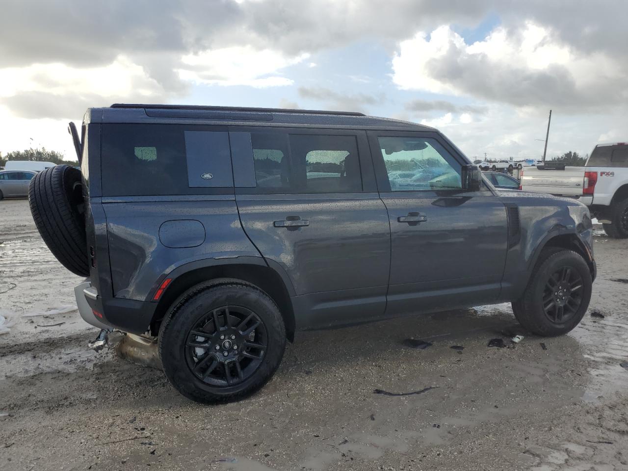 Lot #3044651205 2024 LAND ROVER DEFENDER 1