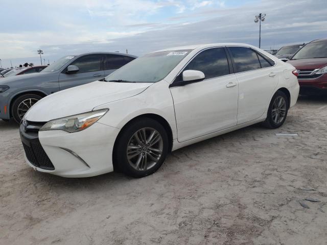 VIN 4T1BF1FK4GU153288 2016 Toyota Camry, LE no.1