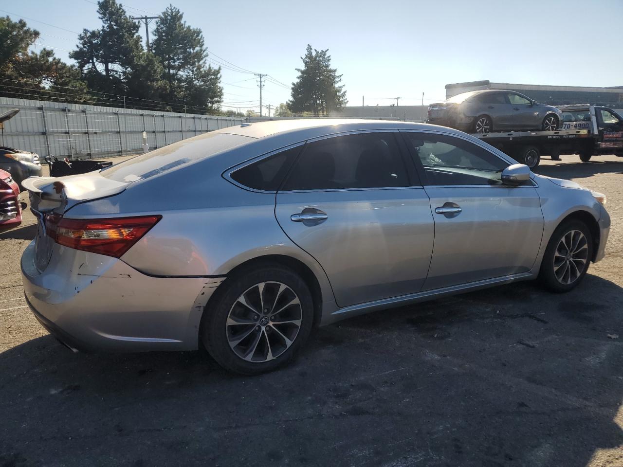 Lot #2930506511 2018 TOYOTA AVALON XLE