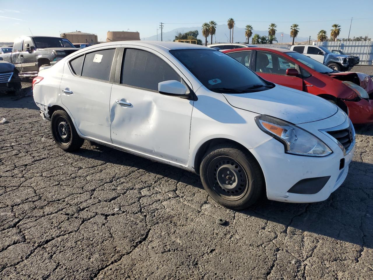 Lot #3006795586 2018 NISSAN VERSA S