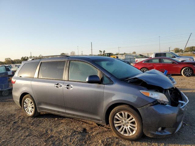 VIN 5TDYK3DC4FS584699 2015 Toyota Sienna, Xle no.4