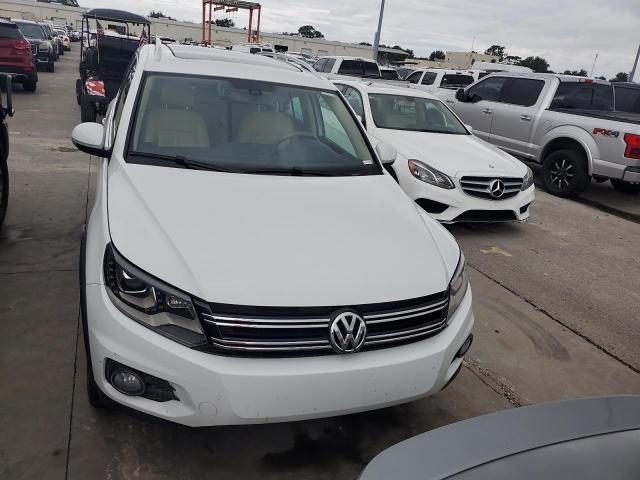 VIN WVGVV7AX9HK010744 2017 Volkswagen Tiguan, Sel no.5