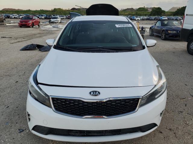 VIN 3KPFK4A70HE069006 2017 KIA Forte, LX no.5