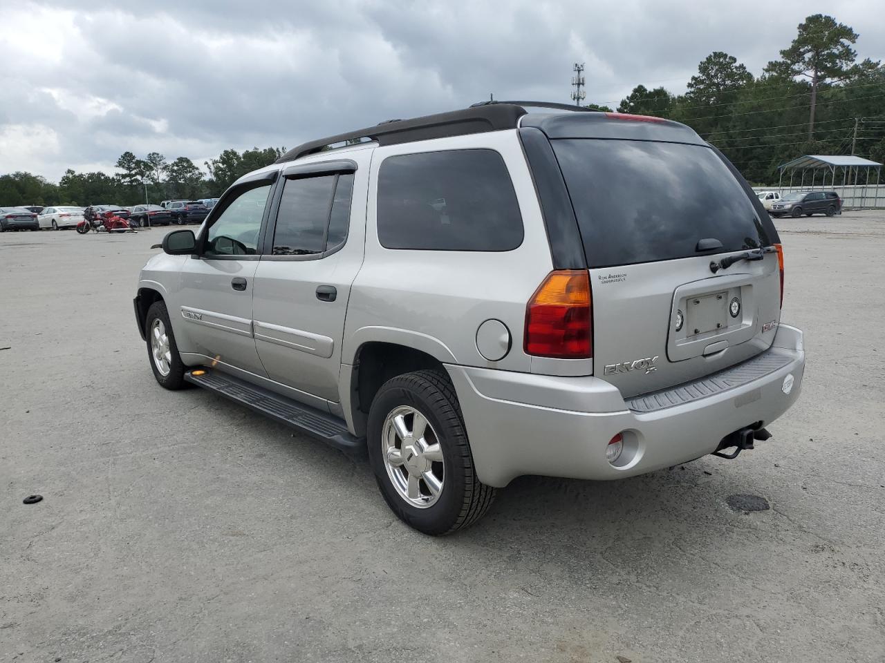 Lot #2907394142 2005 GMC ENVOY XL