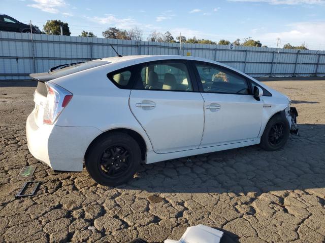 VIN JTDKN3DU4E0376524 2014 Toyota Prius no.3