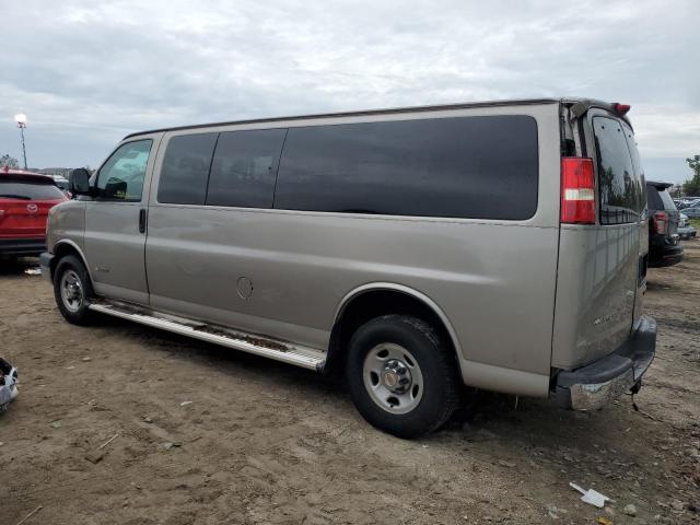 CHEVROLET EXPRESS G3 2004 beige  gas 1GAHG39U241125628 photo #3