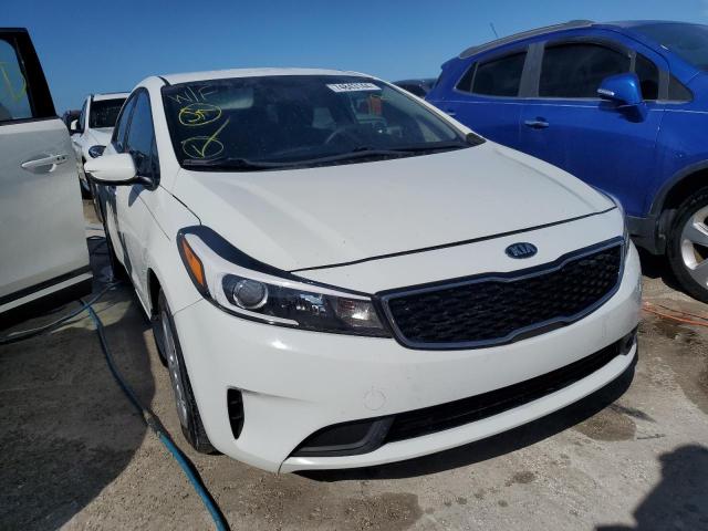 VIN 3KPFK4A7XJE230189 2018 KIA Forte, LX no.5