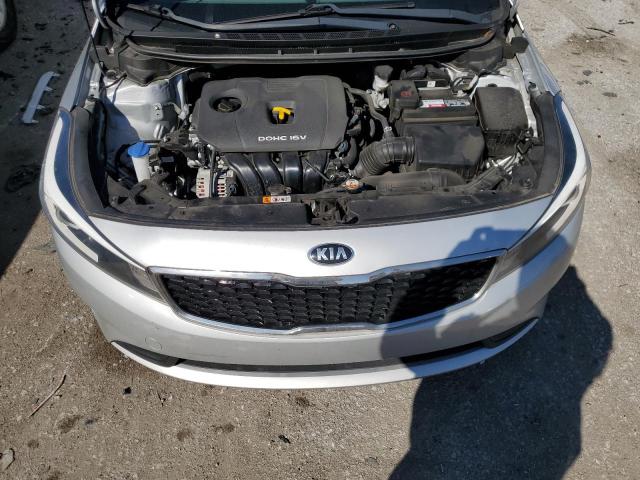 VIN 3KPFK4A72JE218795 2018 KIA FORTE no.11