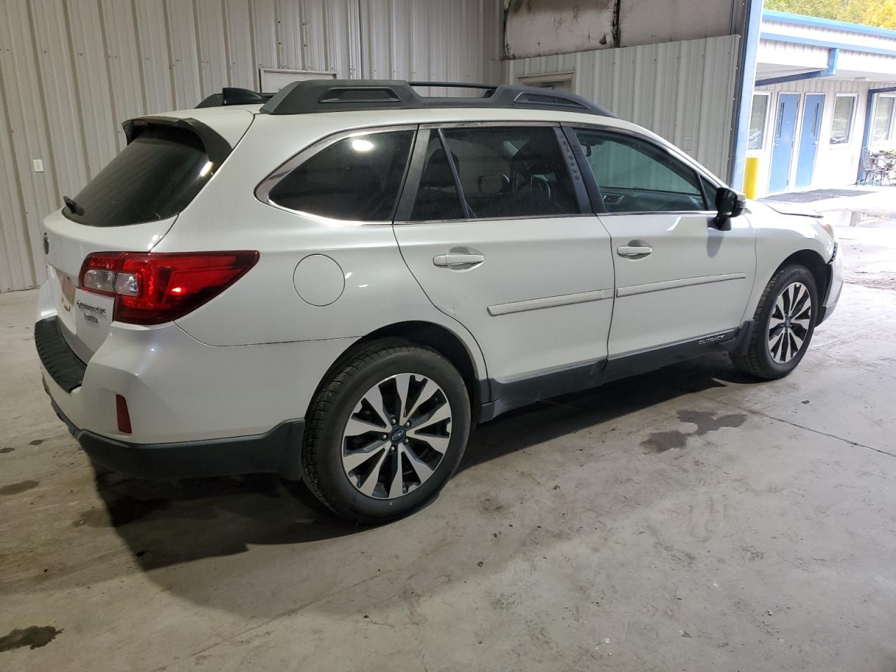 Lot #2907185657 2016 SUBARU OUTBACK