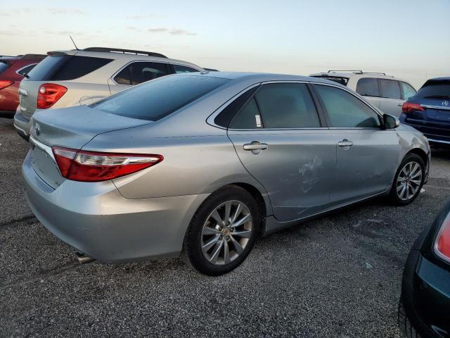 VIN 4T1BK1FK6FU565643 2015 Toyota Camry, Xse no.3