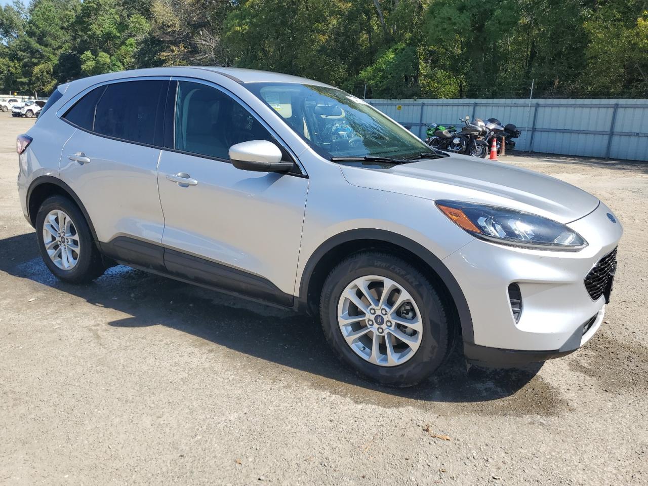 Lot #2952881811 2020 FORD ESCAPE SE