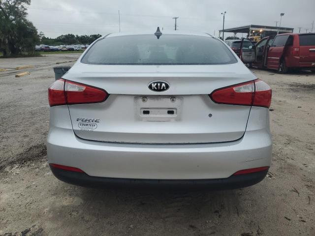 VIN KNAFK4A60F5307837 2015 KIA Forte, LX no.6