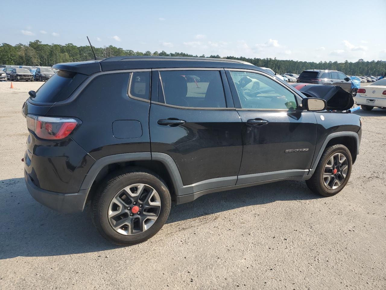 Lot #2943034309 2017 JEEP COMPASS TR