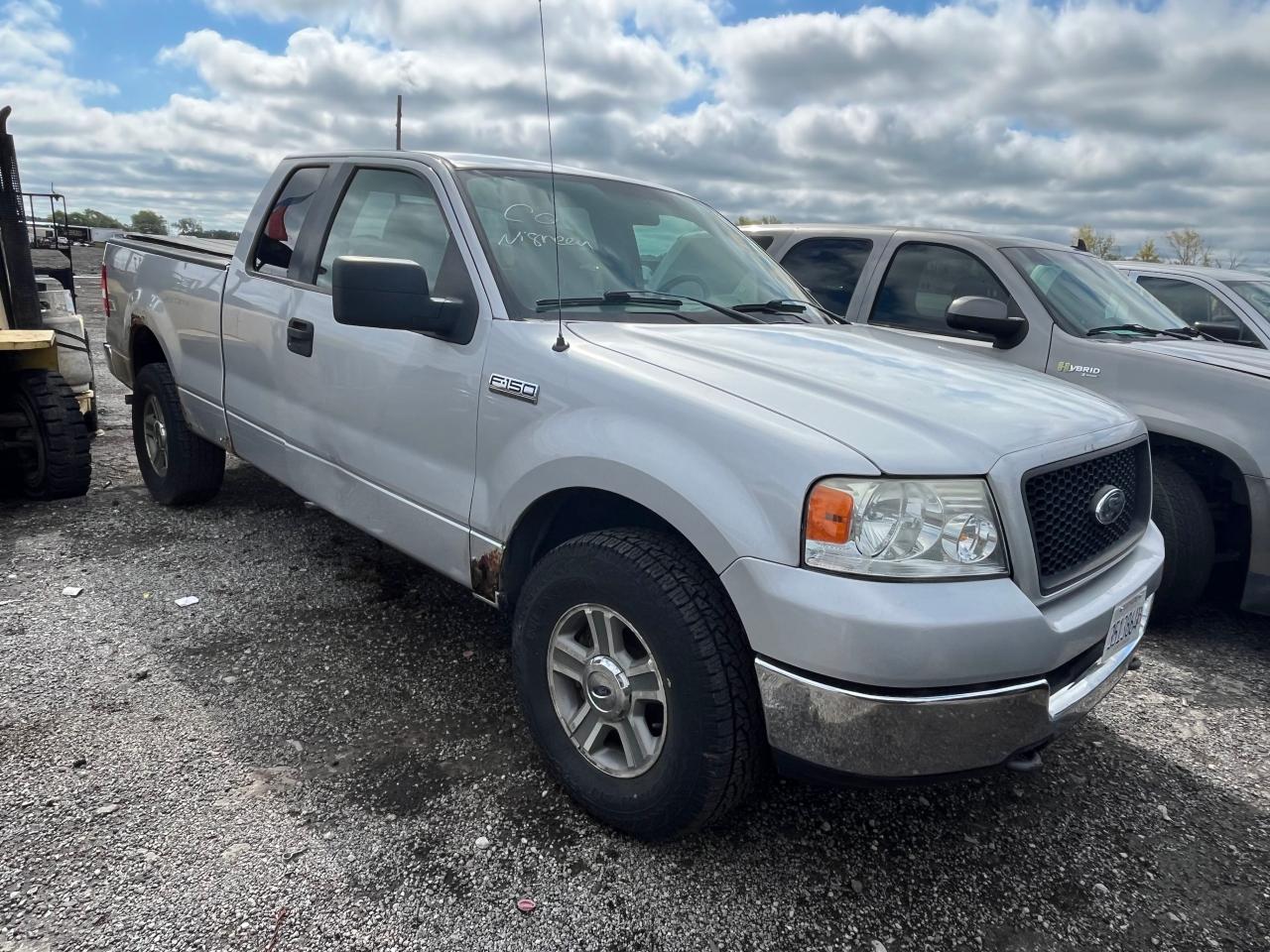 FORD F150 2005 gray 4dr ext gas 1FTPX14525NB15294 photo #1