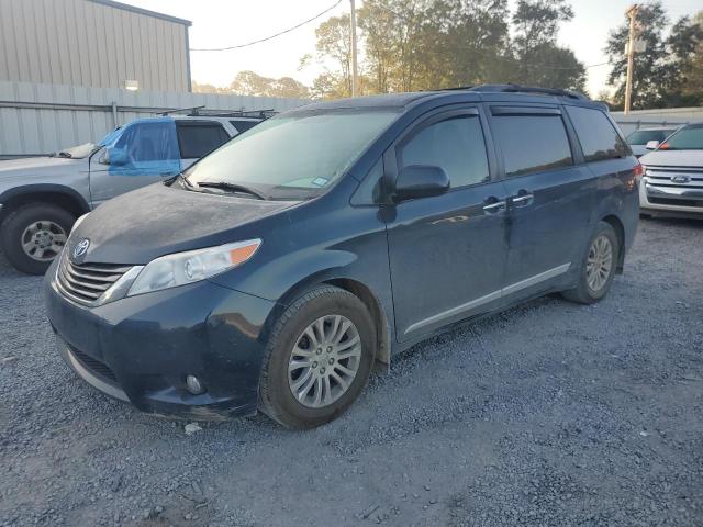 2012 TOYOTA SIENNA XLE 2012