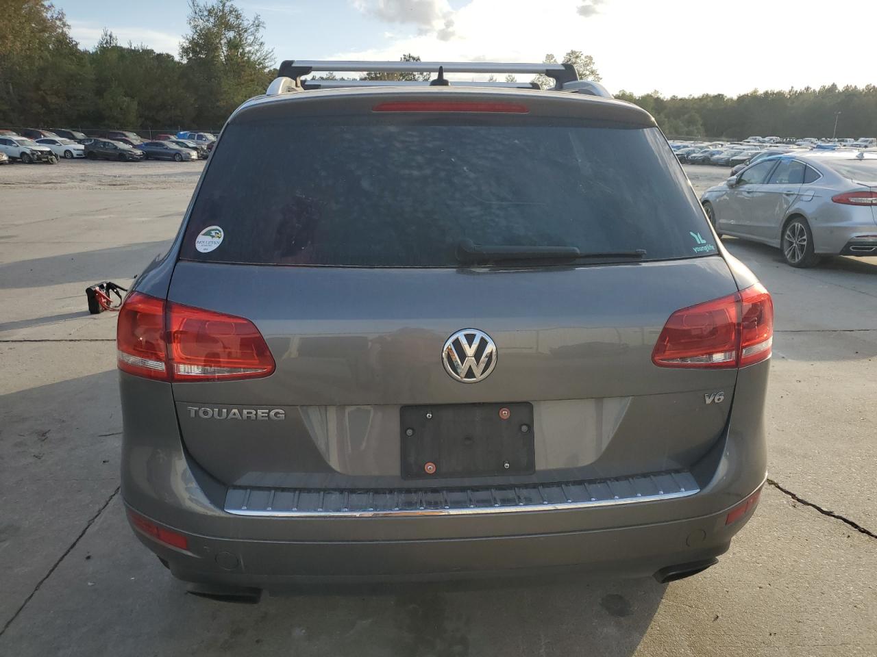 Lot #2979142998 2014 VOLKSWAGEN TOUAREG V6