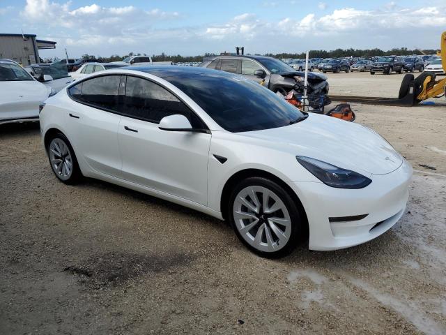 VIN 5YJ3E1EA1NF309670 2022 Tesla MODEL 3 no.4