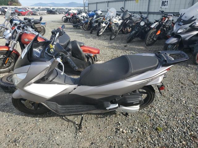 2016 HONDA PCX 150 - RLHKF1805GY100690