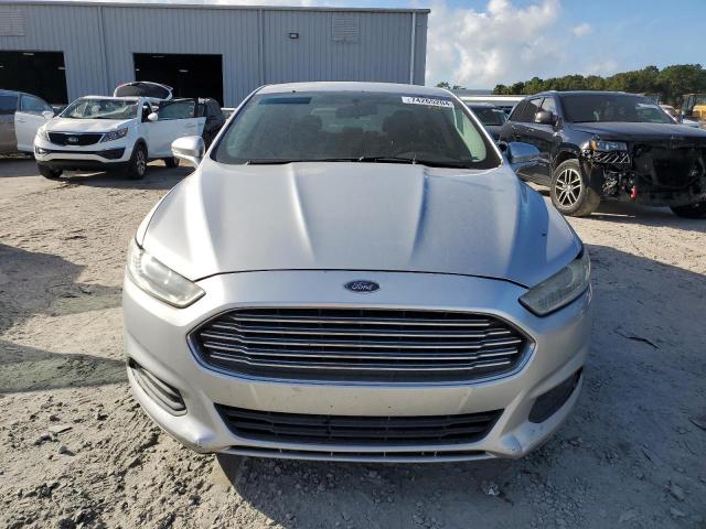 VIN 1FA6P0H70F5117229 2015 Ford Fusion, SE no.5