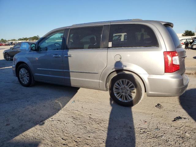 VIN 2C4RC1GG3DR722520 2013 Chrysler Town and Countr... no.2