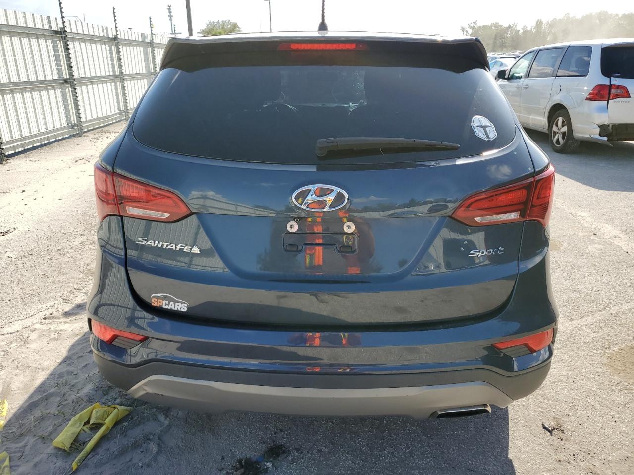 Lot #2923752621 2018 HYUNDAI SANTA FE S