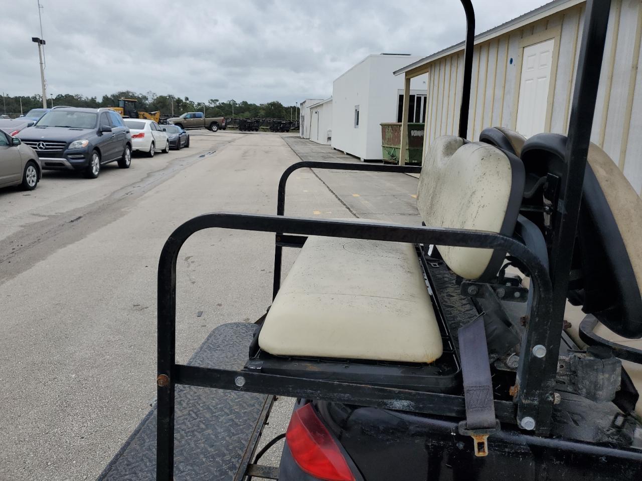 Lot #2947714318 2014 CLUB GOLF CART