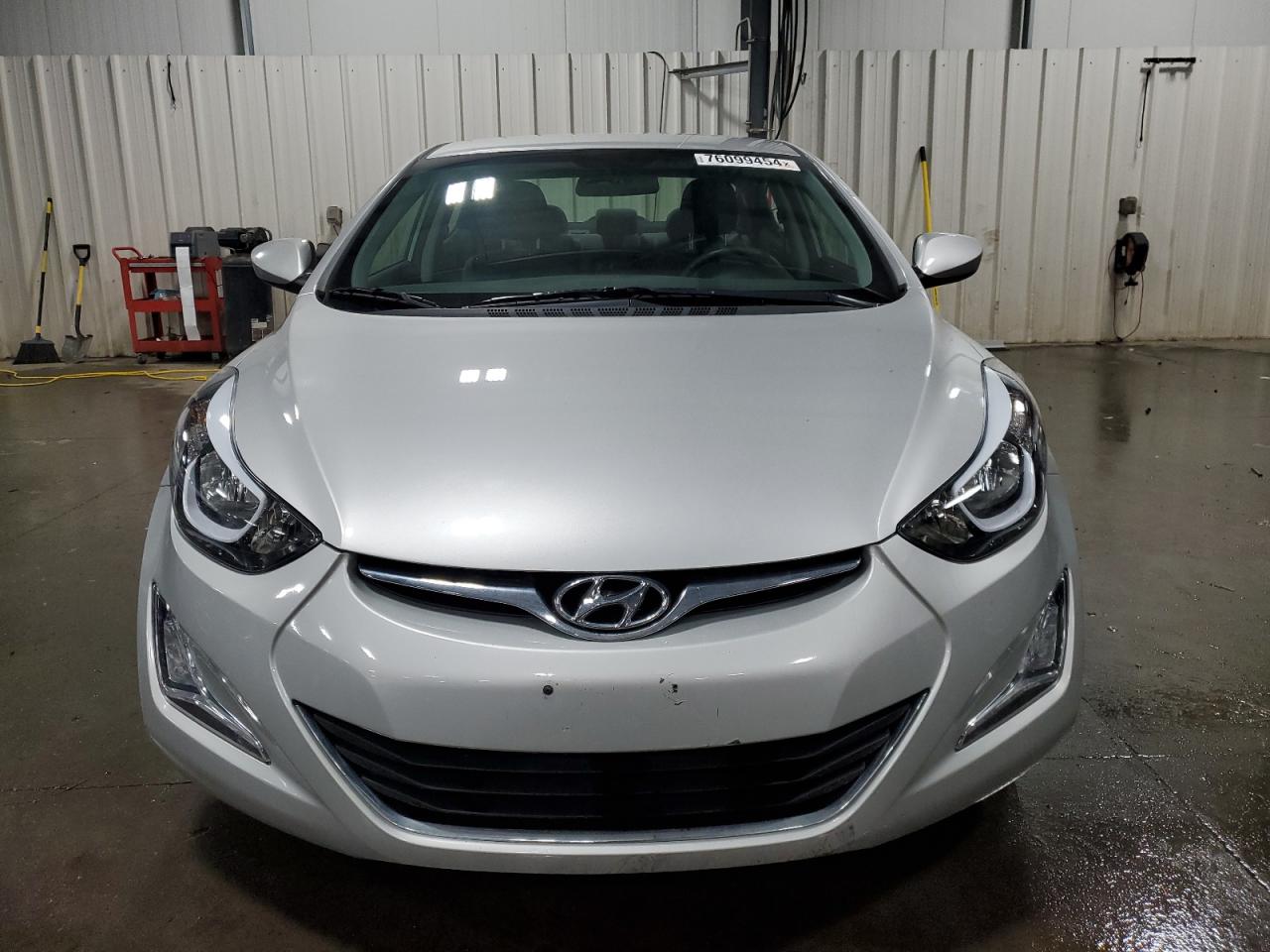 Lot #2979381745 2016 HYUNDAI ELANTRA SE