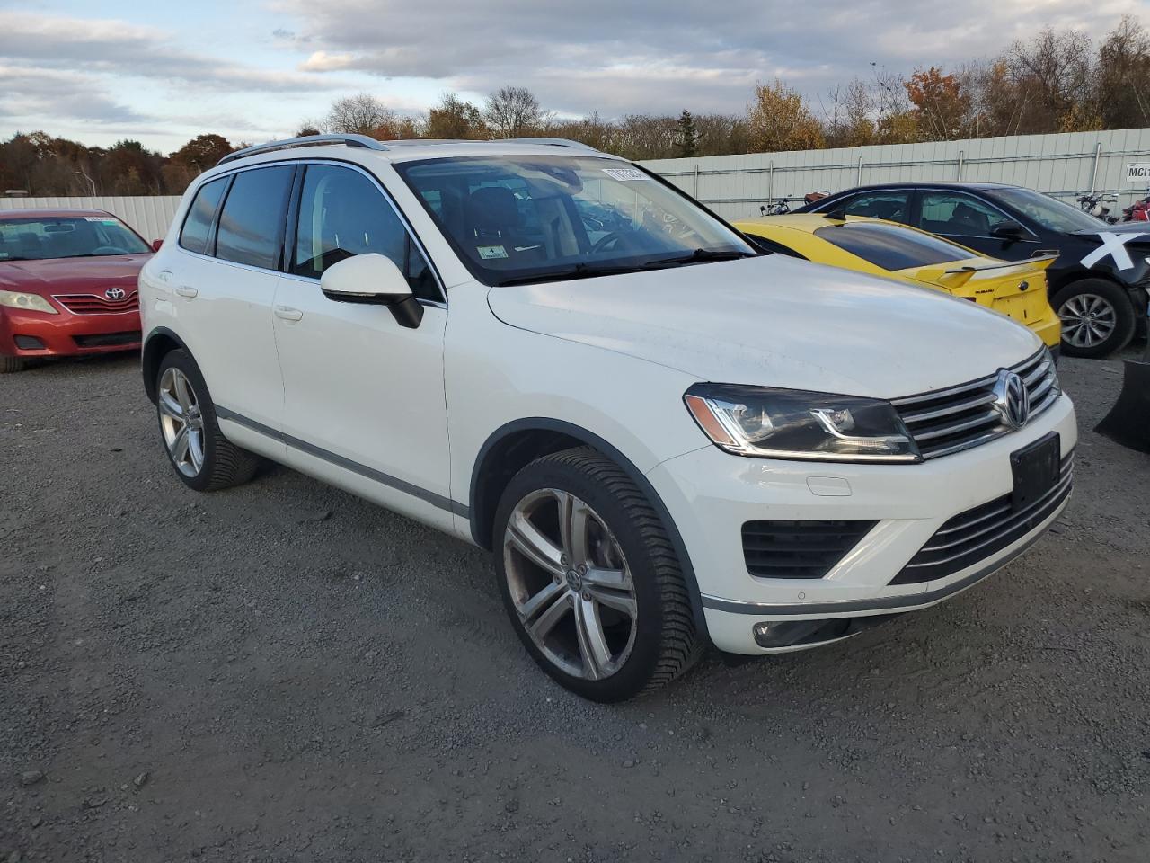 Lot #2972470682 2017 VOLKSWAGEN TOUAREG EX