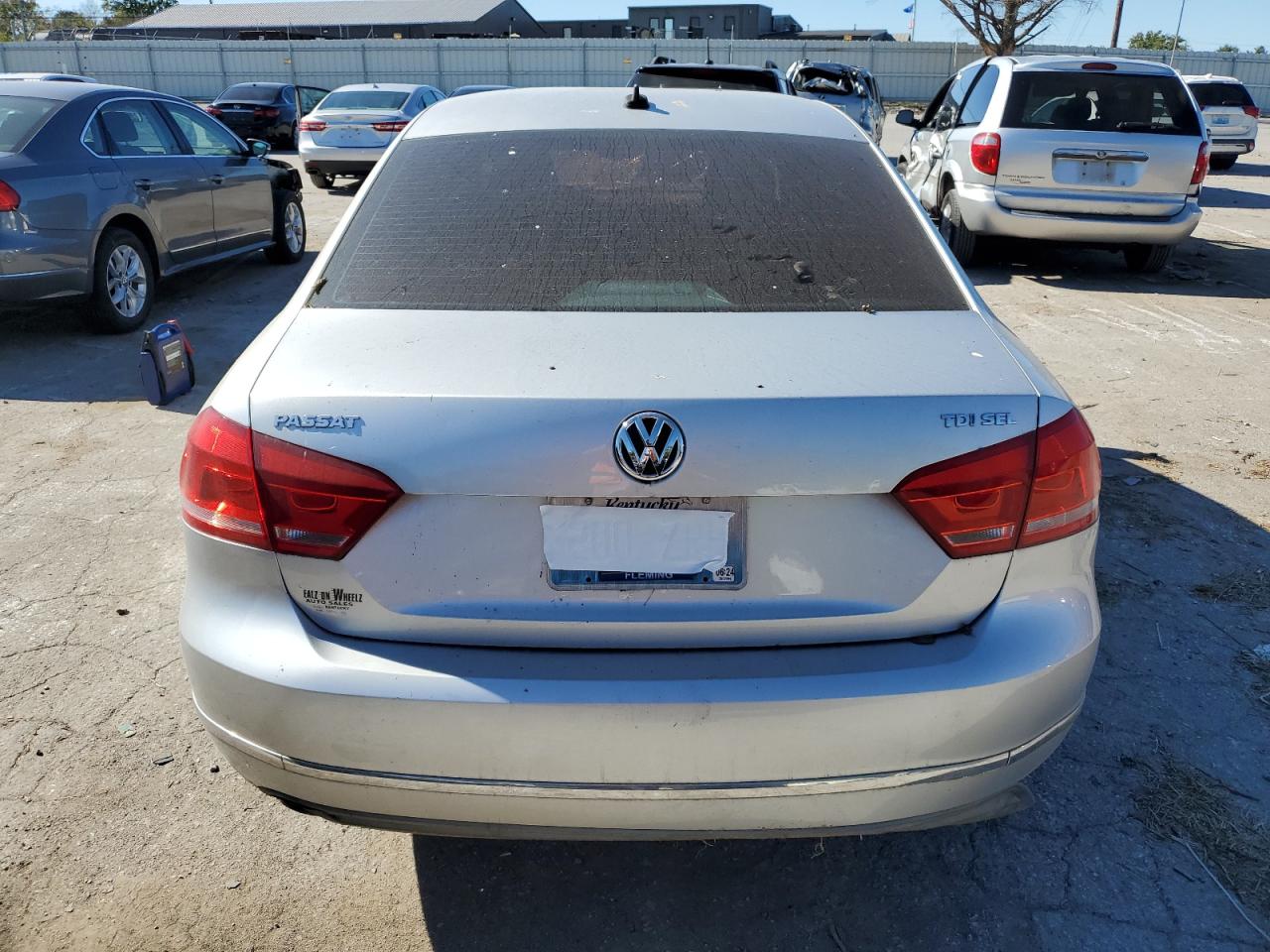 Lot #2940766442 2013 VOLKSWAGEN PASSAT SEL