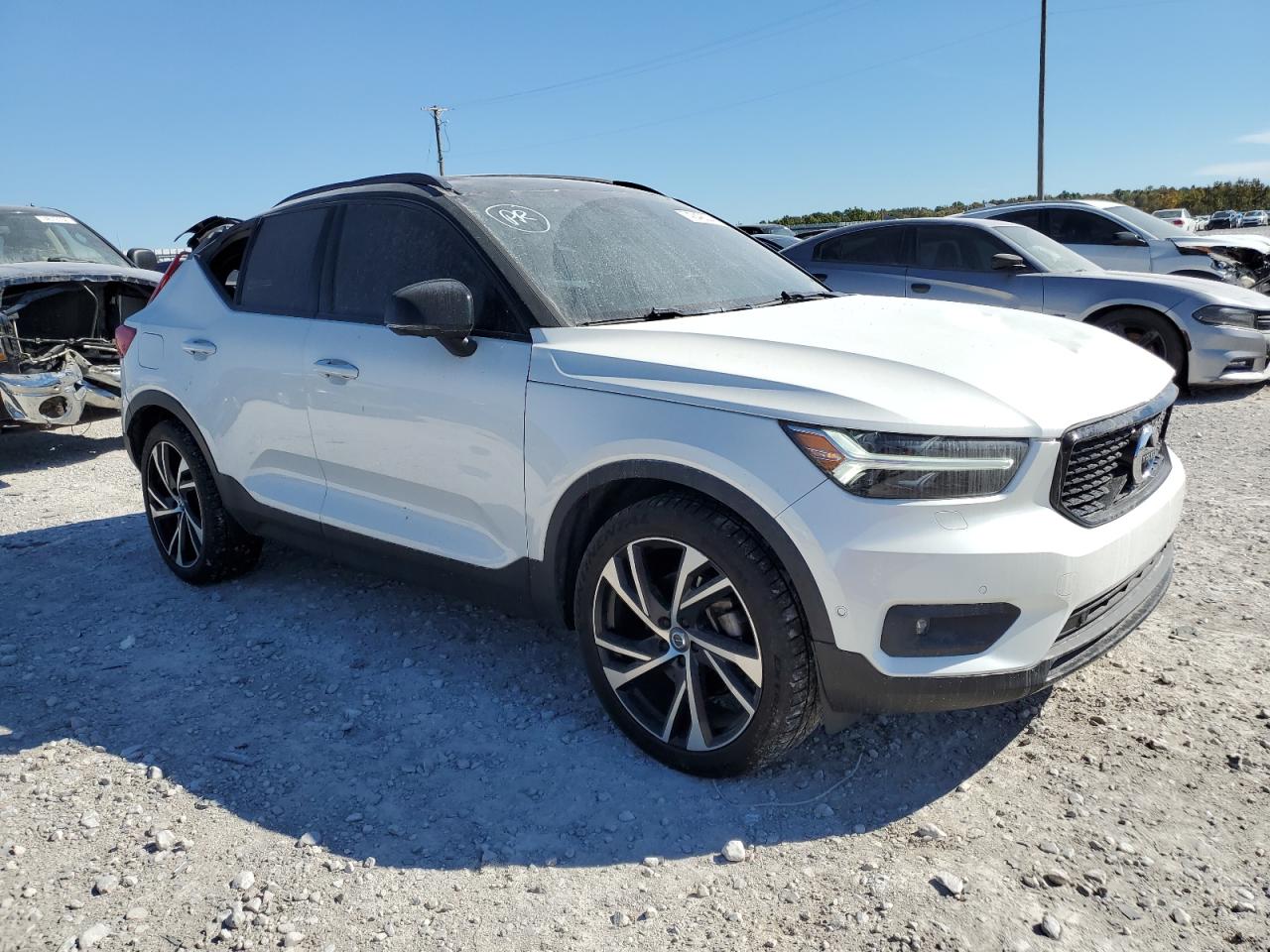 Lot #2975987262 2019 VOLVO XC40 T5 R-