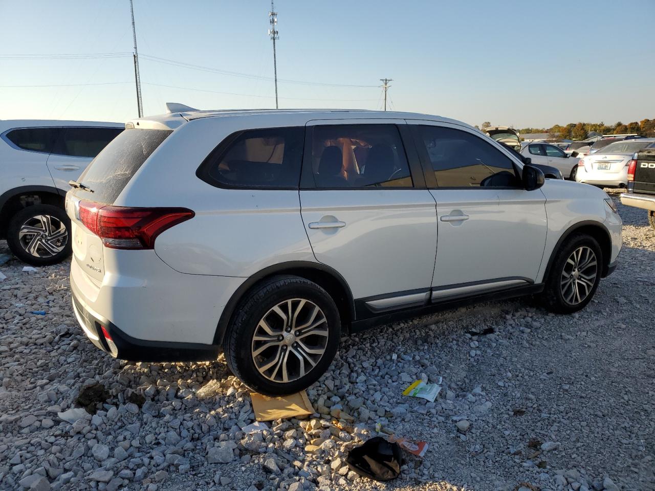 Lot #2928646783 2017 MITSUBISHI OUTLANDER