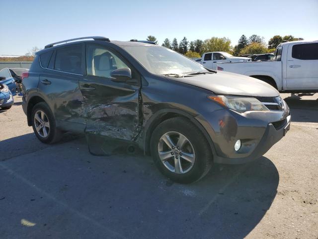 VIN JTMRFREVXFD113809 2015 Toyota RAV4, Xle no.4